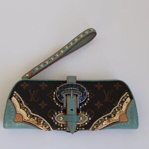 Louis Vuitton Lizard Embellished Les Extraordinaires Clutch
